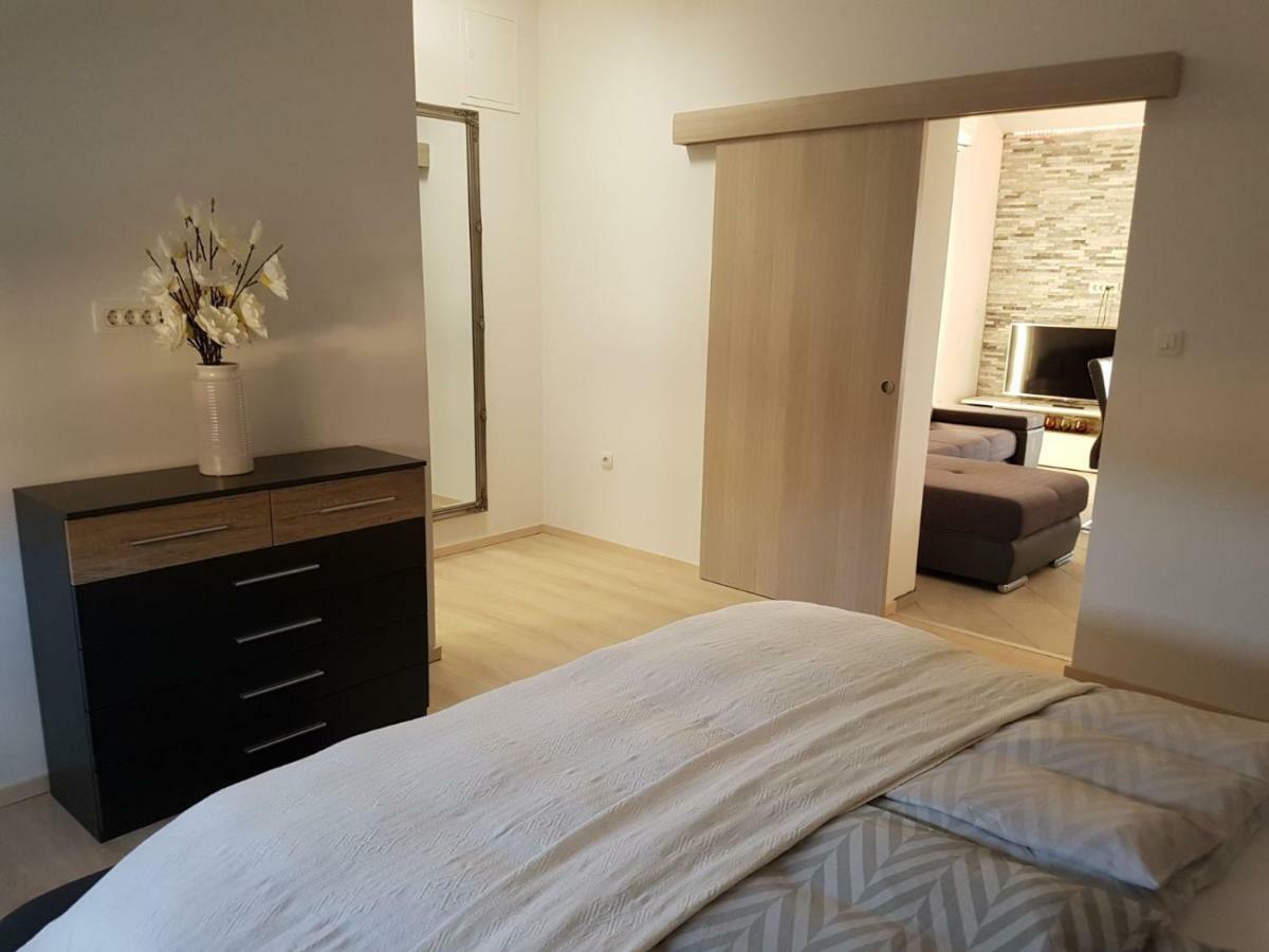 Apartment Roko Kolinda 1 Bibinje Exterior foto